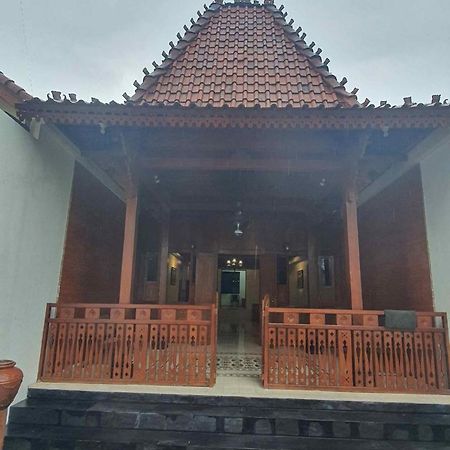 Joglo 21A Hotel Джокякарта Екстериор снимка